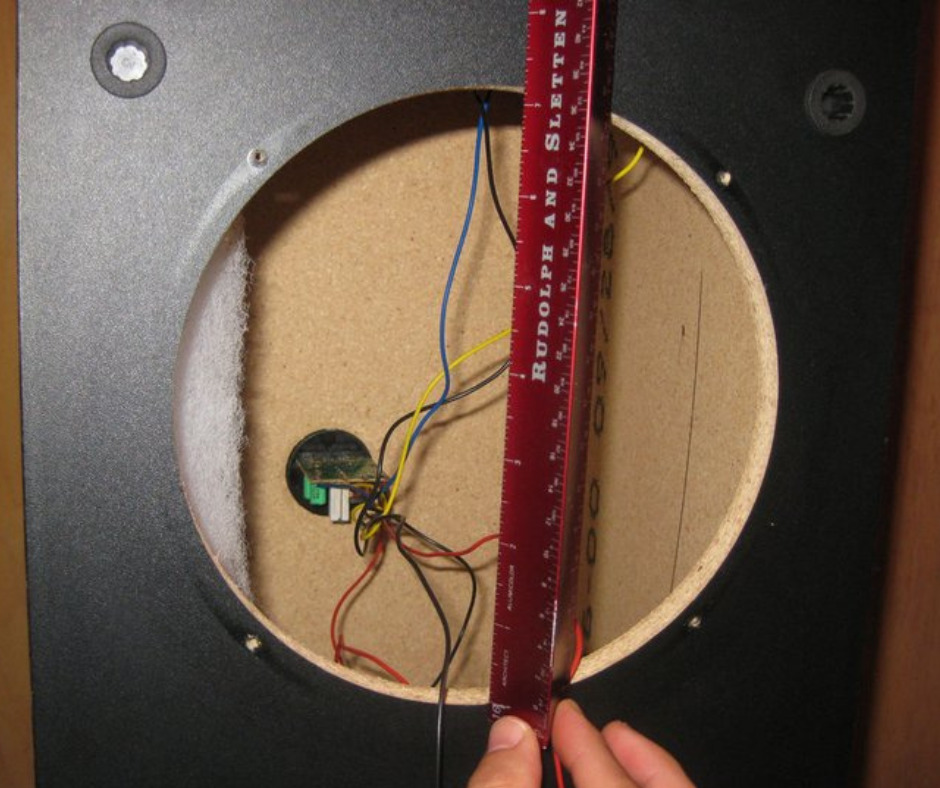 Sửa loa tại nhà huyện Bình Sơn 