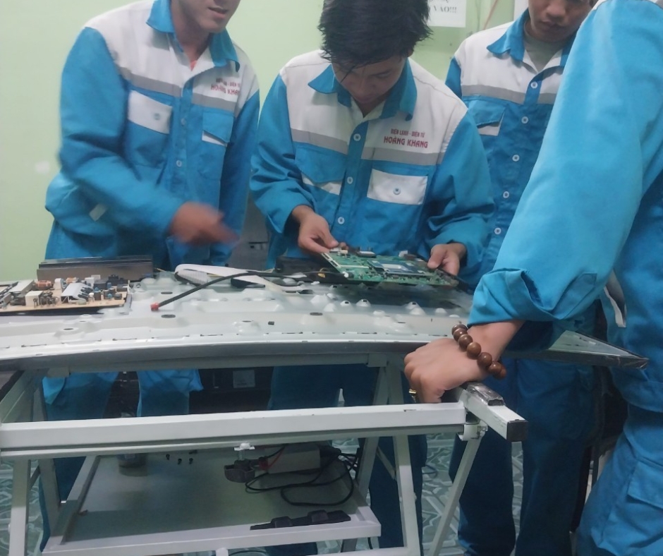 thay màn hình tivi tại huyện Sơn Tịnh